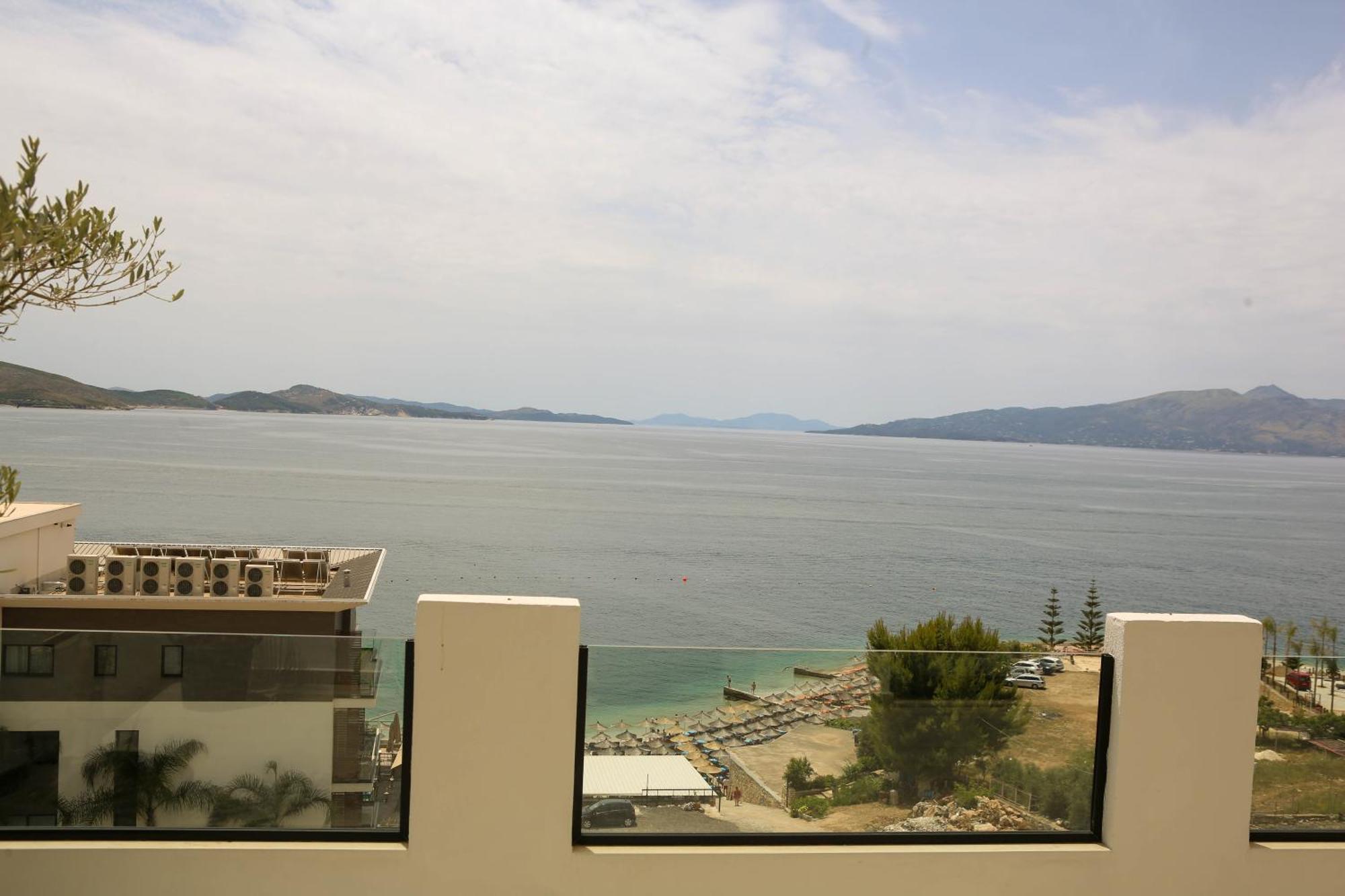 Matias Apartments Sarandë Exterior foto